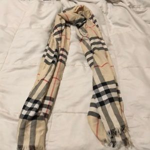 Burberry cashmere scarf